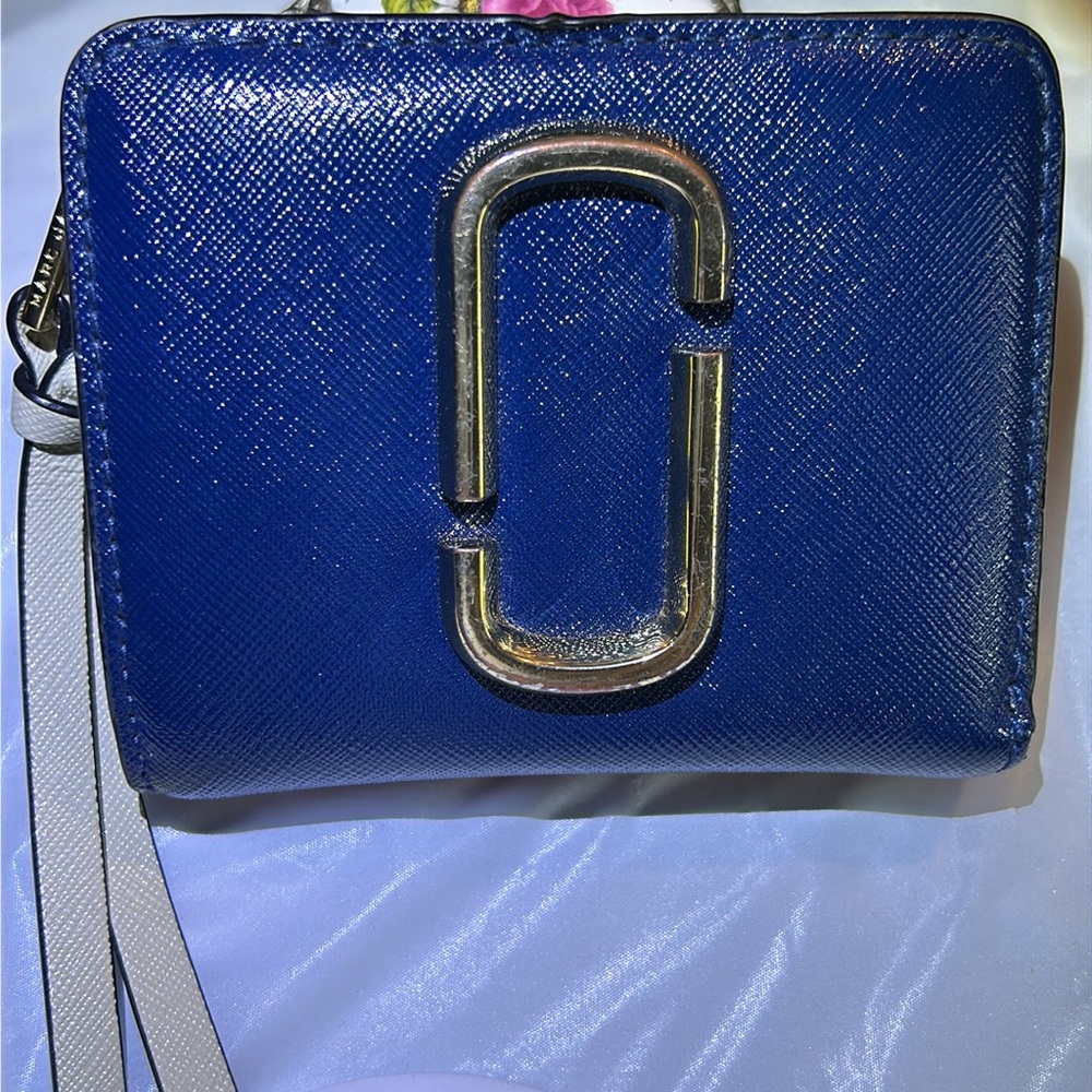 EUC Marc Jacobs mini compact wallet